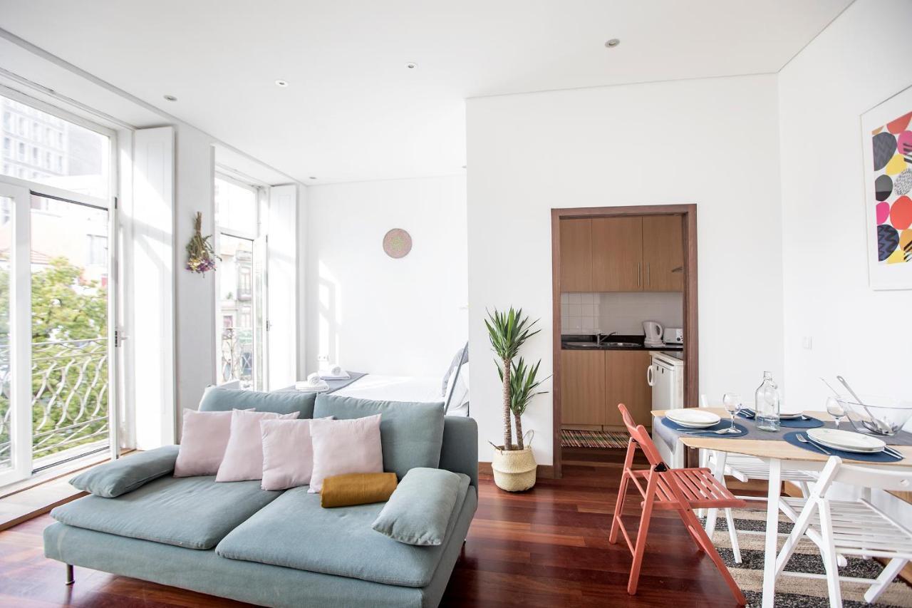 Bonjardim Studio W/ Balcony By Lovelystay Porto Exterior photo