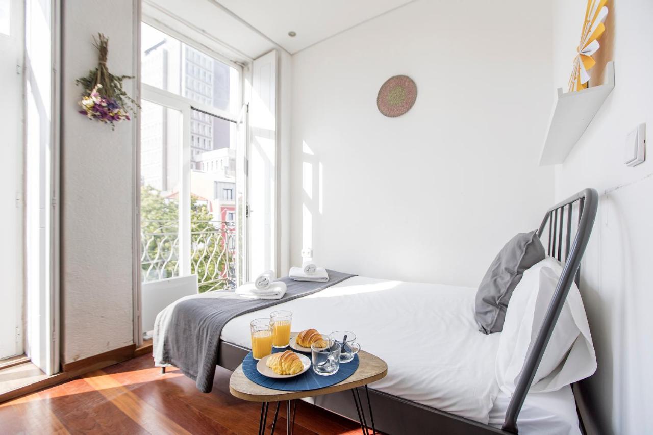 Bonjardim Studio W/ Balcony By Lovelystay Porto Exterior photo